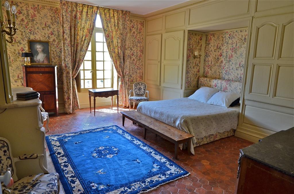 Chateau De La Ferte Saint Aubin Bed & Breakfast Стая снимка
