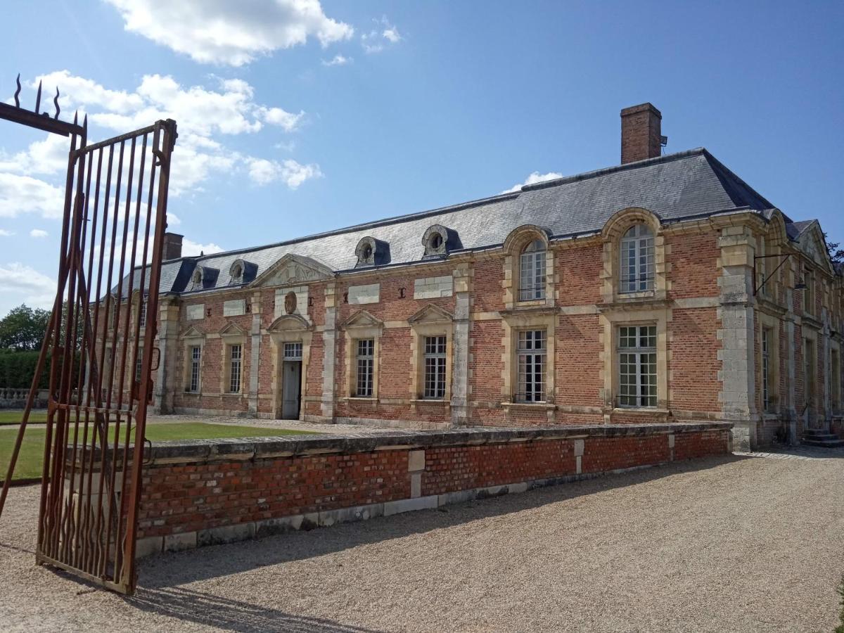 Chateau De La Ferte Saint Aubin Bed & Breakfast Екстериор снимка